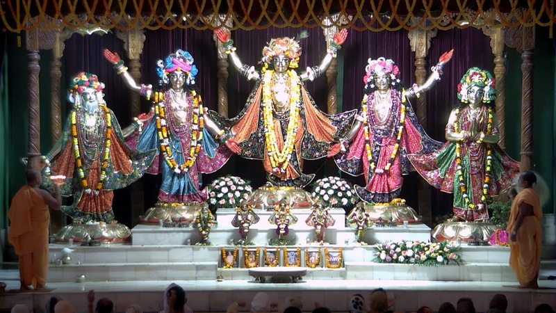 Darshan Arati, Sri Mayapur Dham November 23,