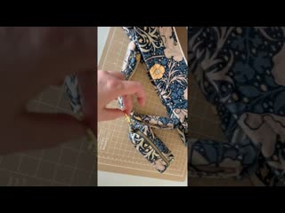 Как сделать бархатную ключницу своими руками