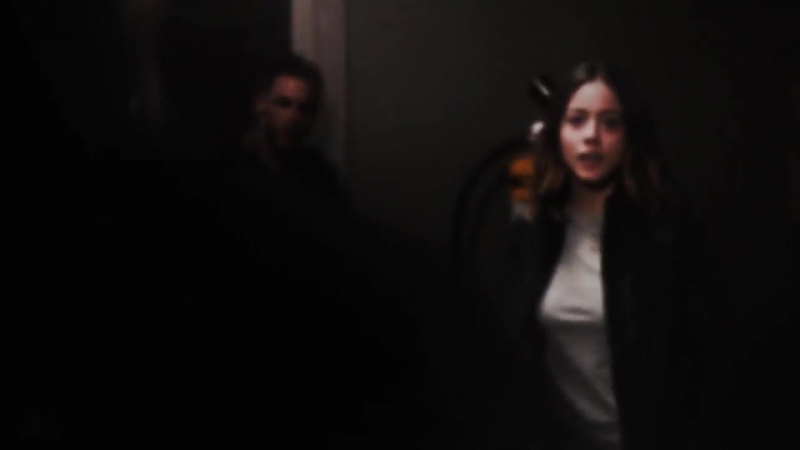 Daisy Lincoln Flashlight Saving the girl I