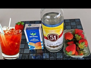 STRAWBERRY CAIPIRINHA WITH CONDENSED MILK
