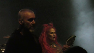 Butcher Babies LIVE Best Friend : Amsterdam, NL : Q-Factory : 2022-08-05 : FULL HD, 1080p50