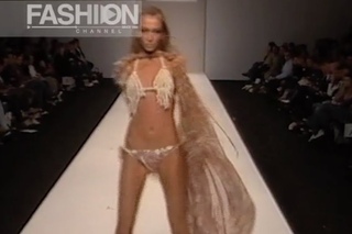 MICHIKO KOSHINO Spring Summer 2005 London by Fashion Channel